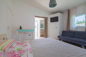 1 bedroom, WiFi, bed sheets