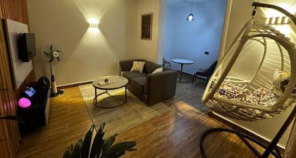 U&U place : Apartment with Balcony