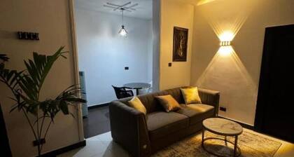 U&U place : Apartment with Balcony