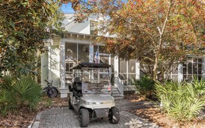Property grounds - Blue Oyster Cottage in Watercolor | Steps to Seaside | Includes Golf Cart (Santa Rosa Beach)