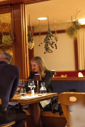 Restaurant - Hotel Goldener Engel (Ihringen)