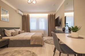 标准公寓, 城市景观 | 办公桌、笔记本电脑工作区、免费 WiFi
