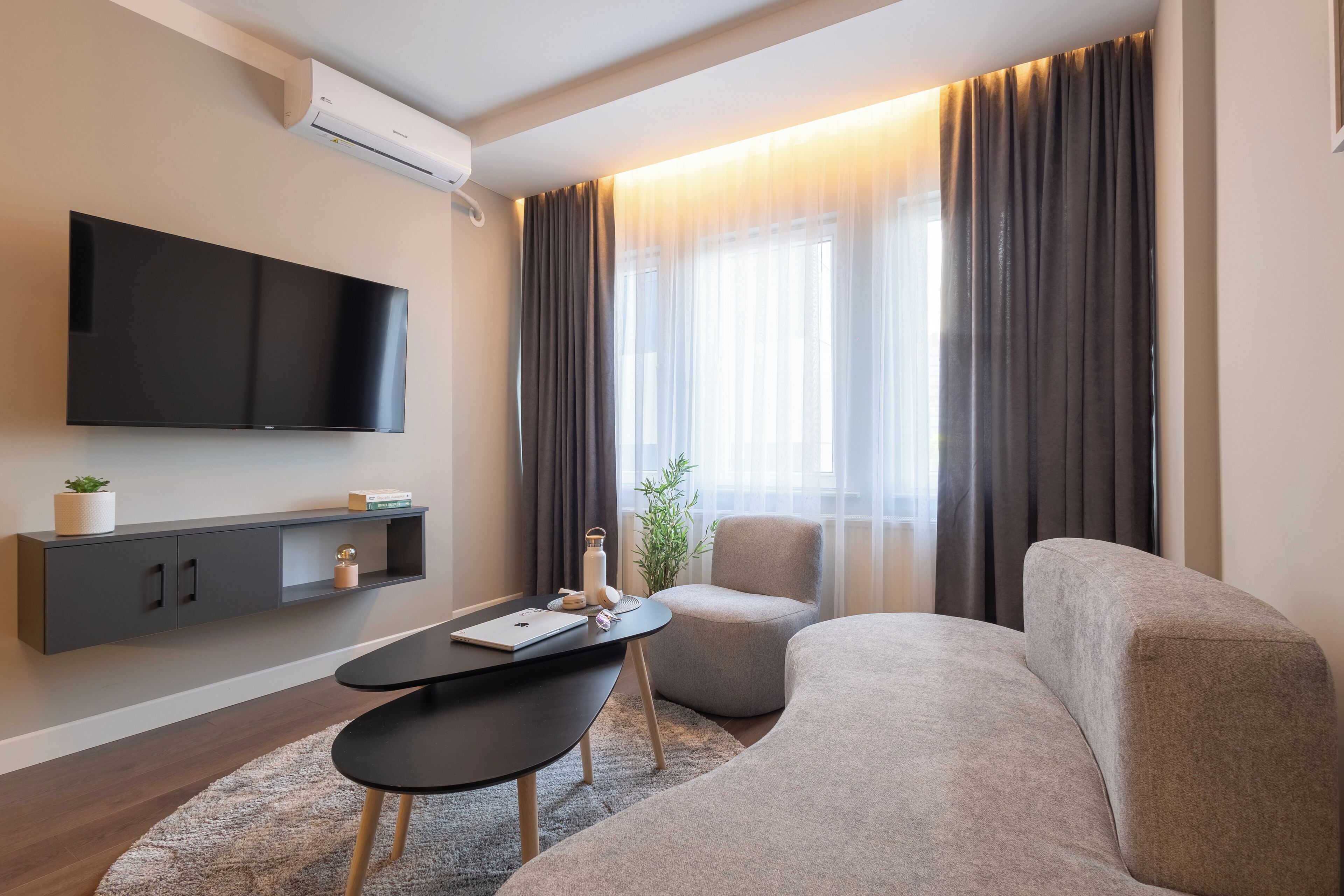 Deluxe Apartment, City View | Desk, laptop workspace, free WiFi