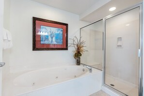 Towels - Beautiful condo with fabulous views at Sterling Beach! (Panama CIty Beach)