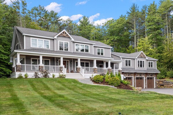 Exterior - Sunset Retreat at Dockham Shore (Gilford)
