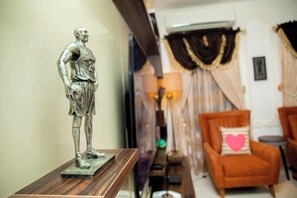 Deluxe Apartment, Balcony, City View | Living area