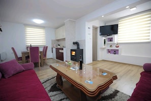 Smart TV y chimenea