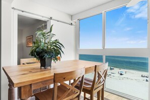 Dining - ☀️Beachfront w/ Great Views-Edgewater West 65☀️ (Gulf Shores)