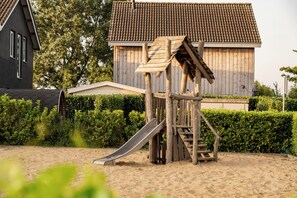 Children's area - Ravenbosch - Sauna - Three Bedroom Resort, Sleeps 6 (Valkenburg)