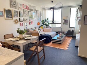 Smart-TV, Bücher