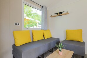 Mobile Unterkunft (Magnolia) | Wohnbereich