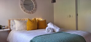 3 bedrooms, desk, iron/ironing board, free WiFi - safe and convenient villa w/ great energy&vibes near airport w/ workspace & WiFi (Miami)