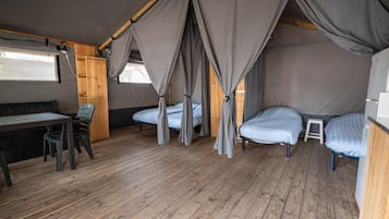 Tent Glamping Tent | Free WiFi, bed sheets
