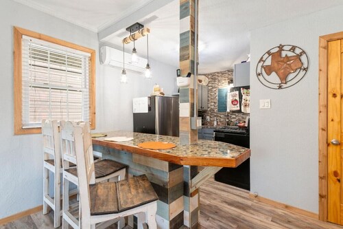 Peg's Place Efficiency Apt in Denison TX