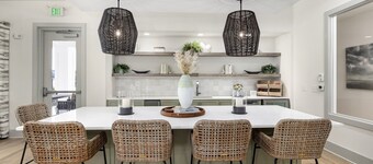 3-bedroom apartment in terrific Surf City with fitness room, WiFi