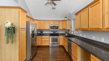 Fridge, microwave, oven, dishwasher