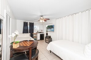 1 bedroom, iron/ironing board, free WiFi, bed sheets - Newly Listed! Clean & Affordable Studio Unit, 1 House from the Sand! (Newport Beach)