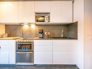 Fridge, microwave, oven, dishwasher