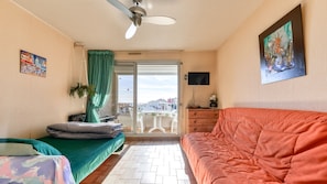 1 bedroom, iron/ironing board, free WiFi