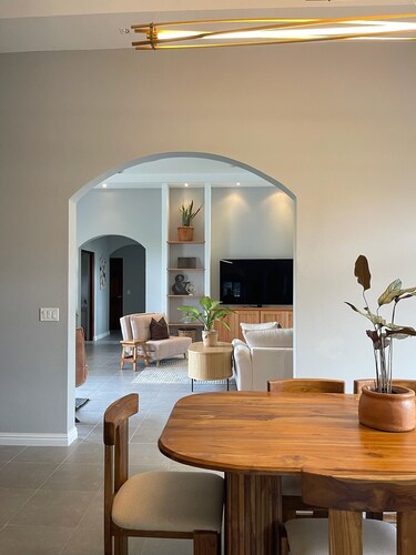 Spacious mountain villa with 5 bedrooms and brand new AC