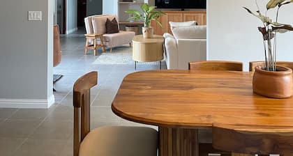 Spacious mountain villa with 5 bedrooms and brand new AC