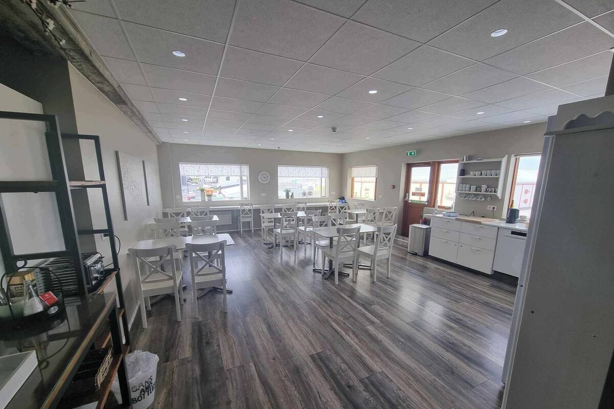 Towels, soap, shampoo, toilet paper