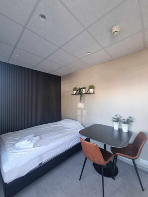 Double Room | Free WiFi