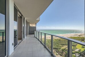 Condo, varias camas (Amrit Resort - 2 BR Oceanfront Condo ) | Áreas de la propiedad