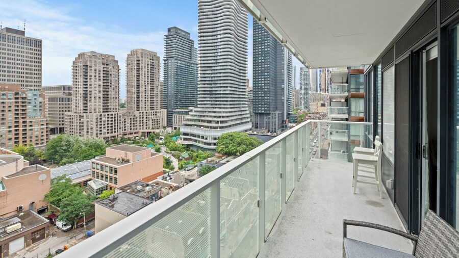 Teahouse Condos in Downtown Toronto