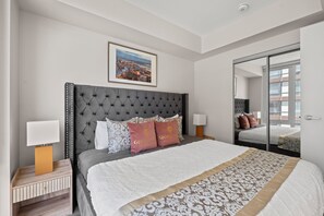 Leilighet – panorama, 1 soverom, kjøkken, byutsikt | Individuelt dekorert, individuelt innredet og skrivebord