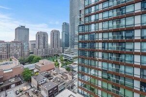 Comfort Studio Suite, 1 Double Bed, Kitchen, City View | View from room