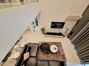 Smart TV - Embassy Gardens one bedroom (Accra)