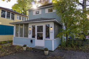 Exterior detail - 314 E. 3rd in Lakeside (Lakeside)