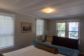 7 bedrooms, WiFi - 344 Maple in Lakeside (Lakeside)