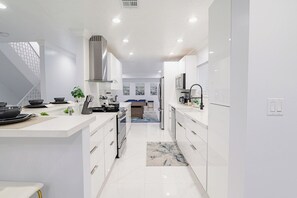 Microwave, oven, stovetop, dishwasher