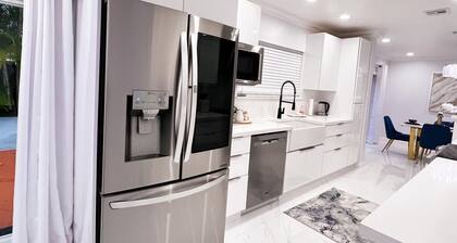 Spacious 4-bedroom house in Miami