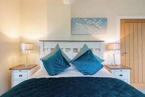 3 makuuhuonetta, silitysrauta/-lauta, vauvan matkasänky, ilmainen Wi-Fi