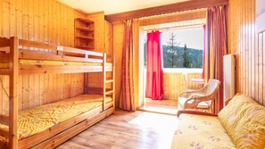 1 bedroom, iron/ironing board