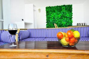 Interior - Front line beach villa in Bahia Dorada, Estepona, Costa del Sol. (Bahía Dorada)