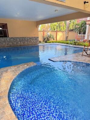 Outdoor pool - Brand NEW Studio (Dar es Salaam)