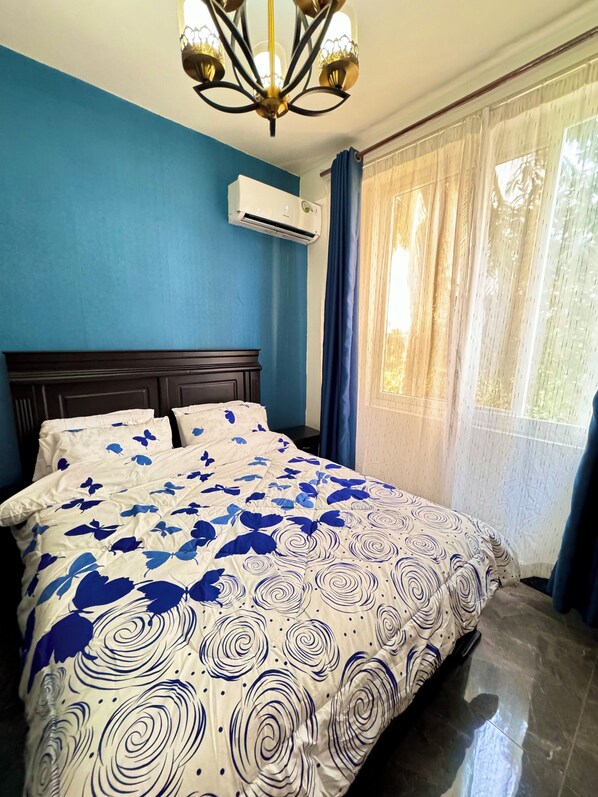 1 bedroom, iron/ironing board, WiFi, bed sheets - Brand NEW Studio  (Dar es Salaam)