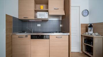 Kühlschrank, Mikrowelle, Geschirrspüler