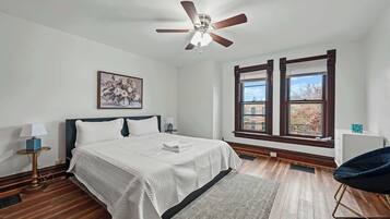 Townhome, Multiple Beds, Patio, Garden View (Vino & Vibes Villa) | 3 bedrooms, individually decorated, individually furnished