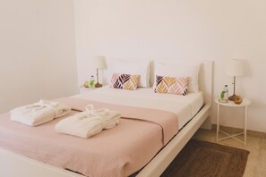 1 bedroom, iron/ironing board, travel crib, WiFi