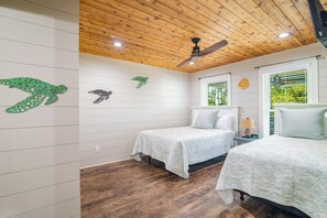 Deluxe Suite | Room amenity