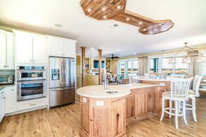 Panoramic House, Ocean View | Free WiFi - Lachicotte Vacation Rentals (Pawleys Island)