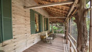 Presidential Cottage, Ocean View | Room amenity