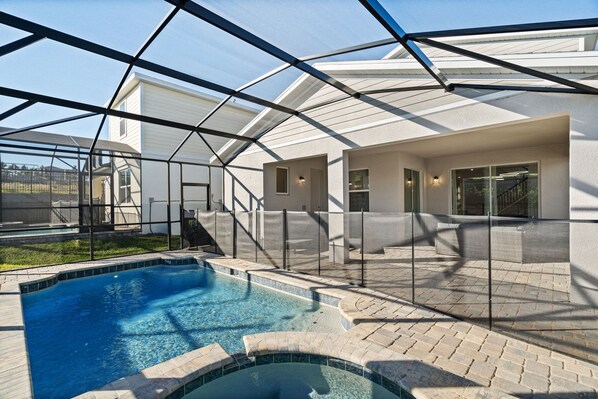 House | 6 bedrooms
