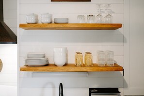 Interior - Cozy Cottage newly renovated near DWNTN & MTSU  (Murfreesboro)