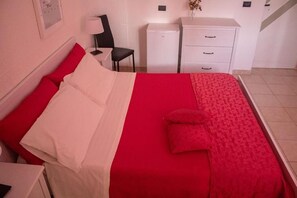 1 bedroom, WiFi, bed sheets - B&B Villa Matari: Single Room  (Fontane Bianche)